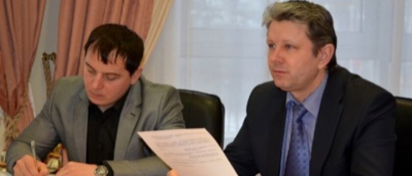 Начальник отдела безопасности администрации Ивантеевки Виктор Кривов и заместитель главы города Александр Ракин