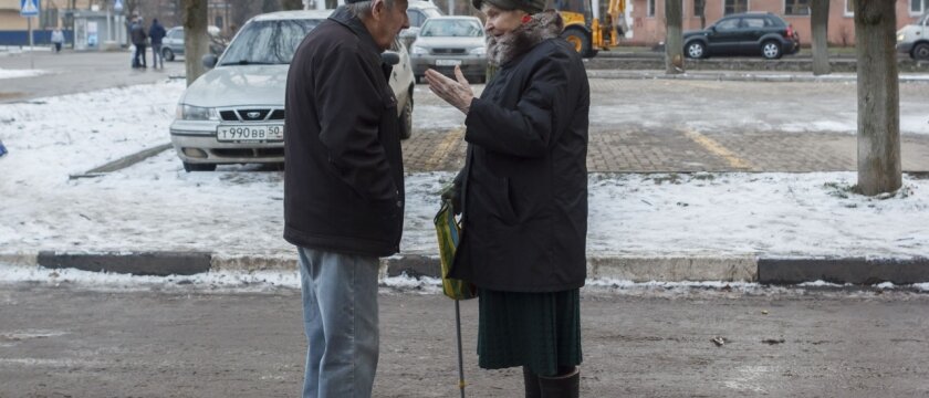Мужчина и женщина пенсионного возраста, Ивантеевка, Московская область