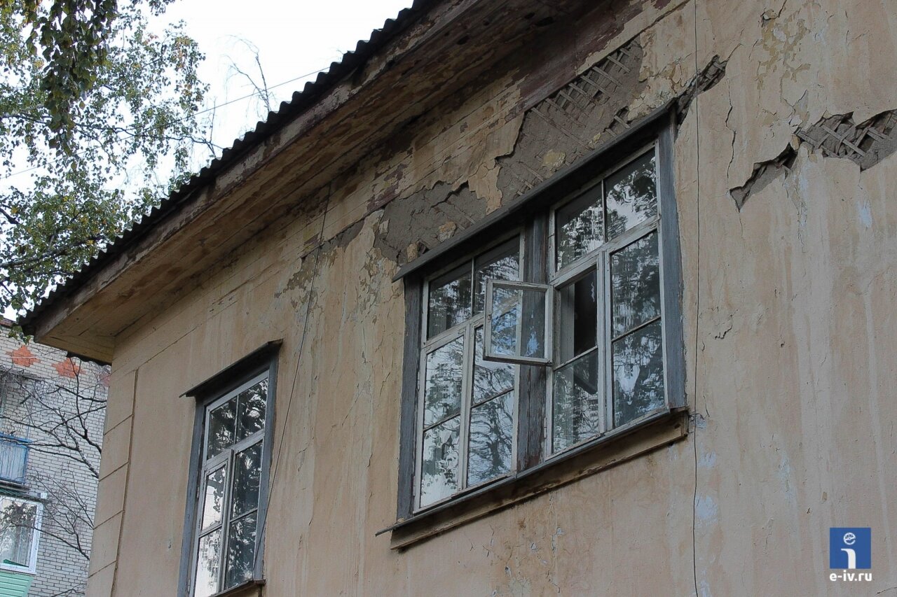 Дом в аварийном состоянии на улице Социалистическая, Ивантеевка, Московская область