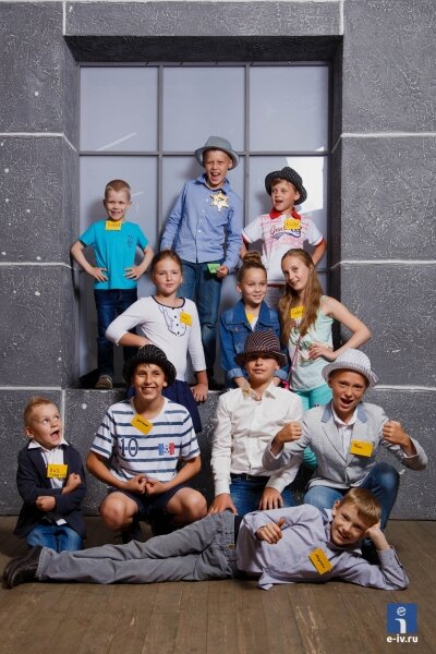 Детская групповая фотосессия, перед детским квестом в фотостудии «ФотоКузня», Ивантеевка Московской области